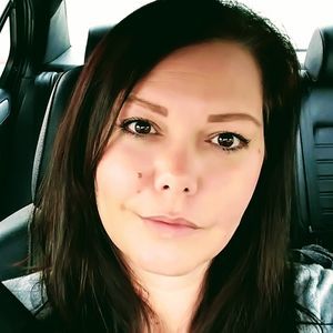 Meet your Posher, Carrie